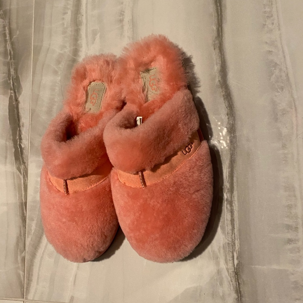 Ugg slippers